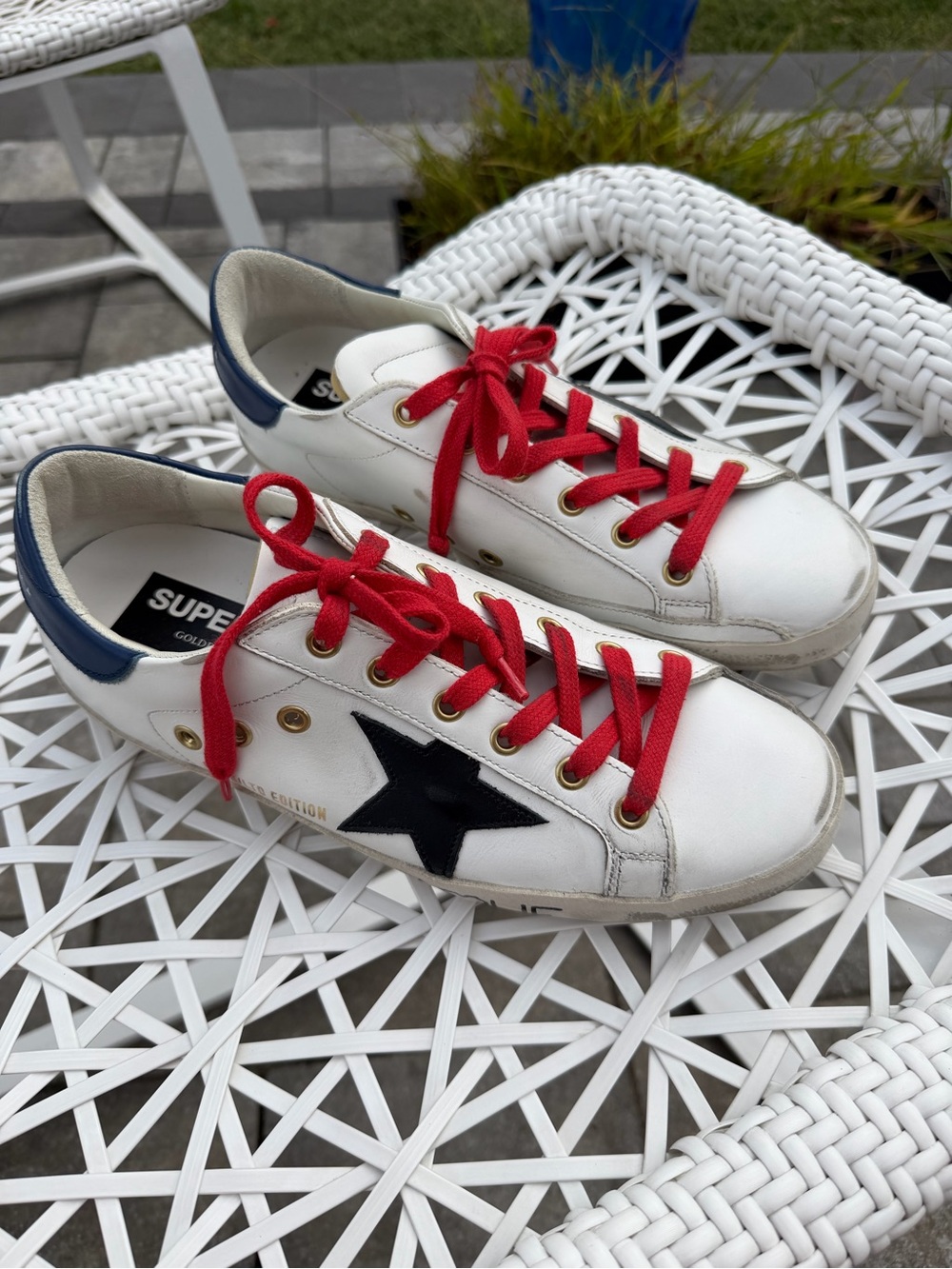 Golden Goose White women’s Sneakers with Red Laces and Navy Heelttga - Picture 2 of 11
